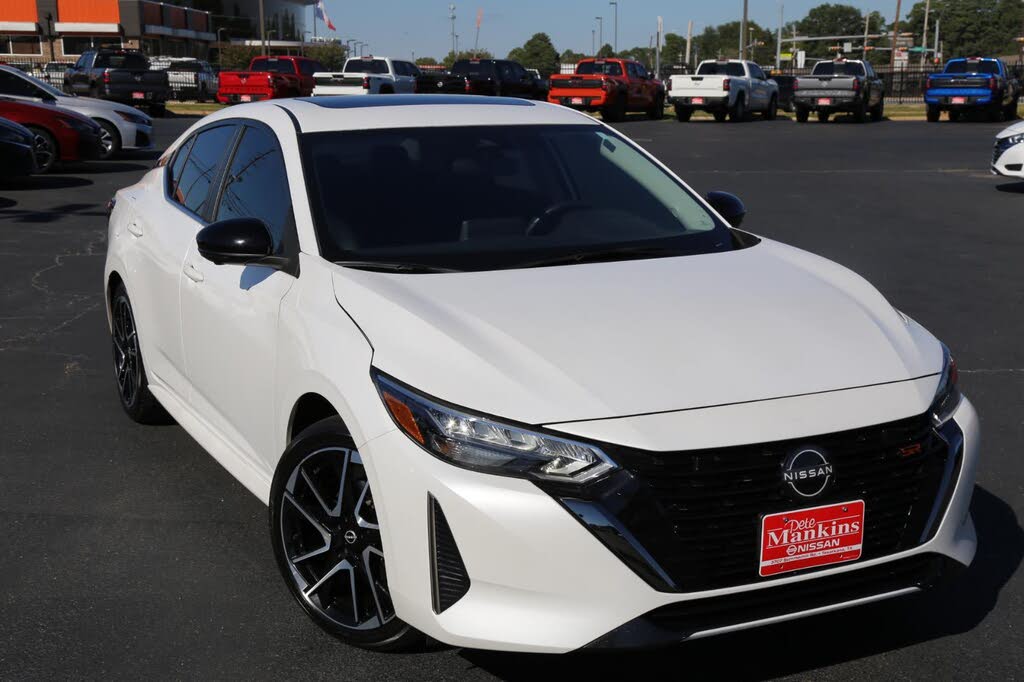 2024 Nissan Sentra SR FWD
