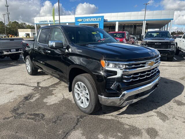 2026 Chevrolet Silverado 1500 LTZ Crew Cab 4WD