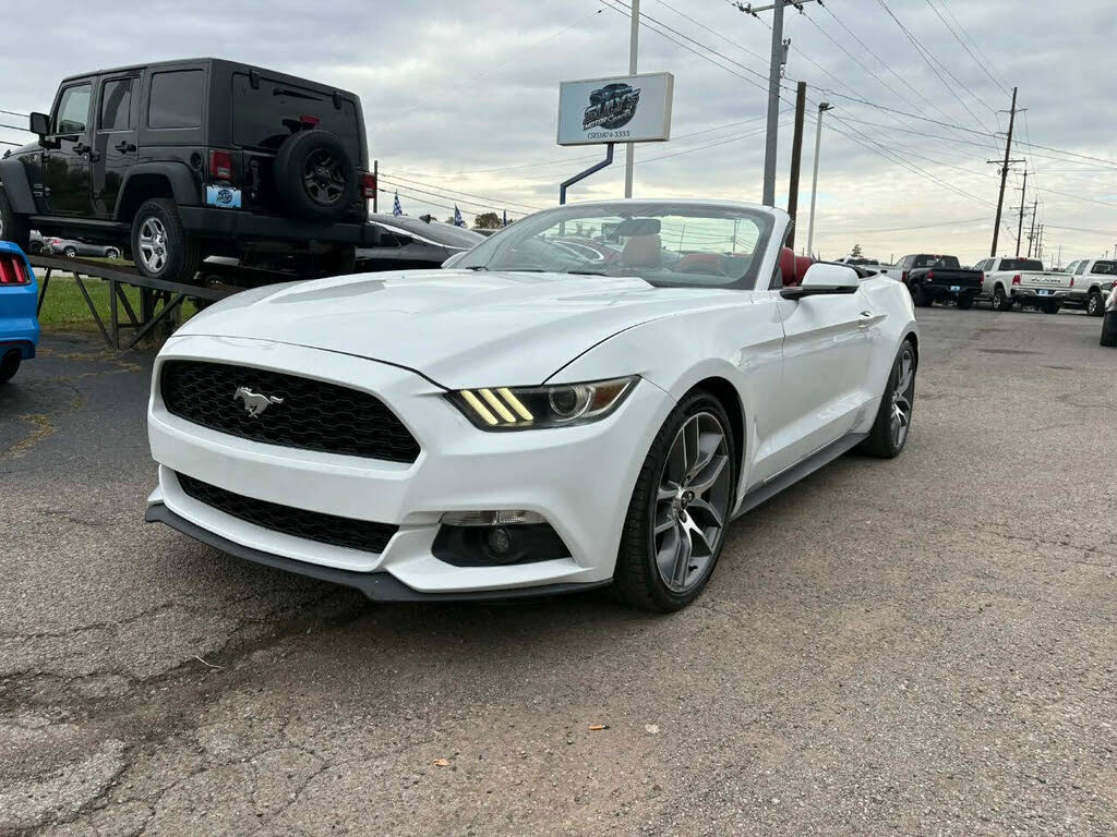2016 Ford Mustang EcoBoost Premium Convertible RWD