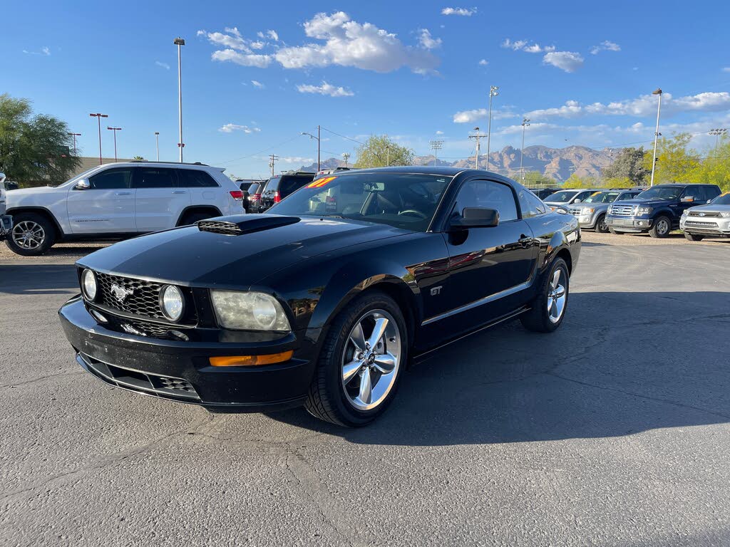 2007 Ford Mustang GT Deluxe Coupe RWD