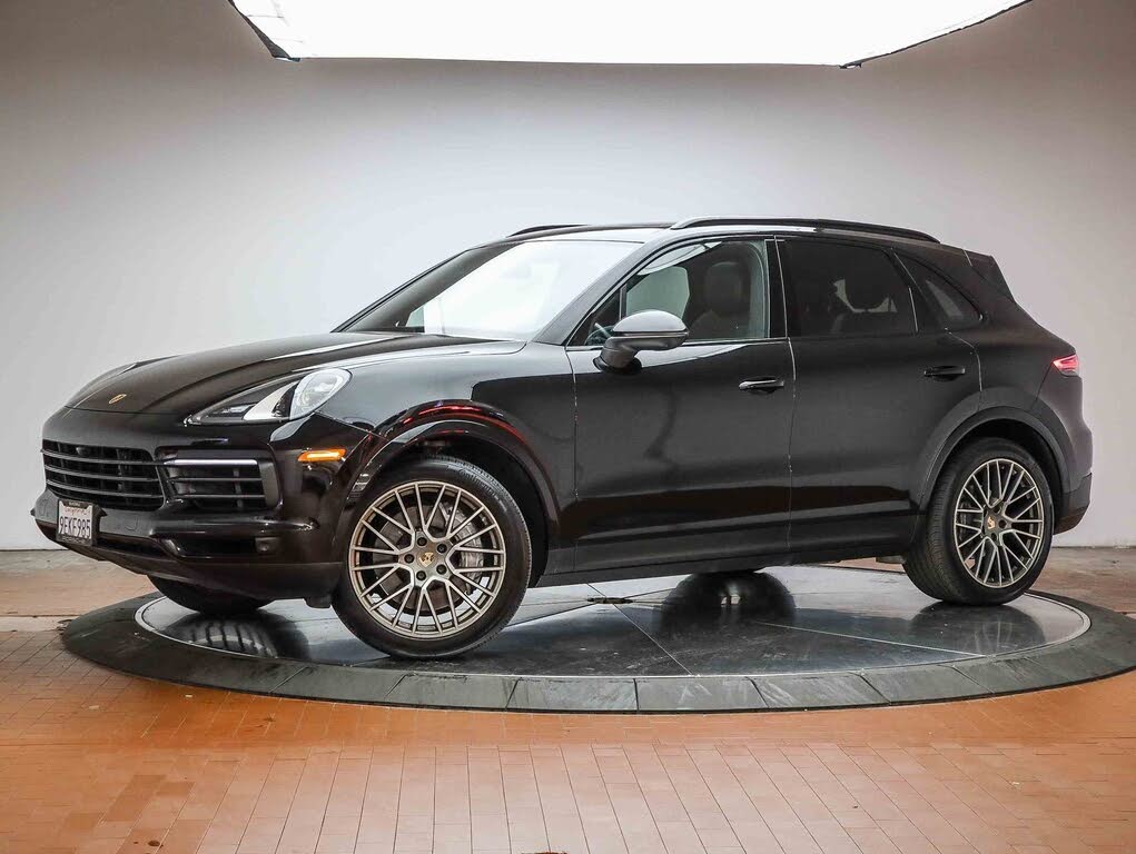 2023 Porsche Cayenne Platinum Edition AWD