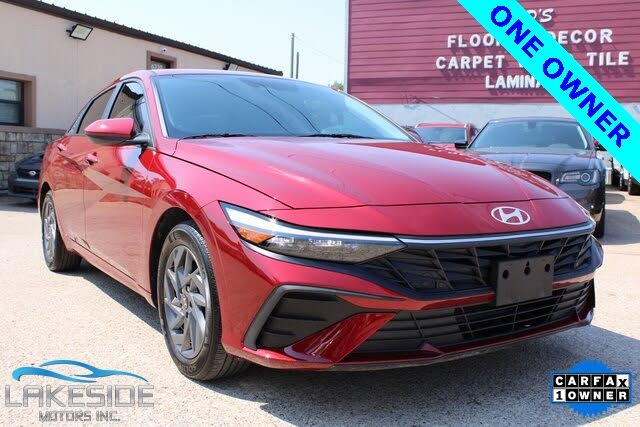 2024 Hyundai Elantra SEL FWD