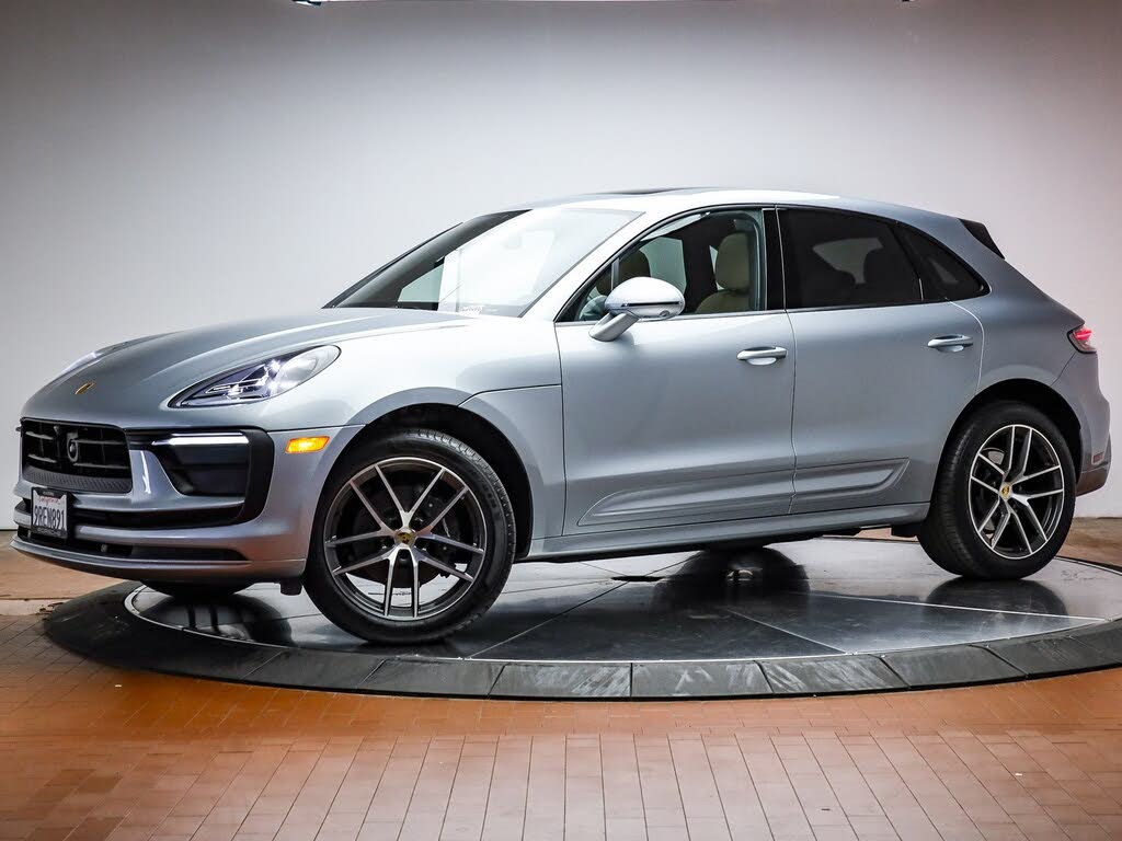 2025 Porsche Macan