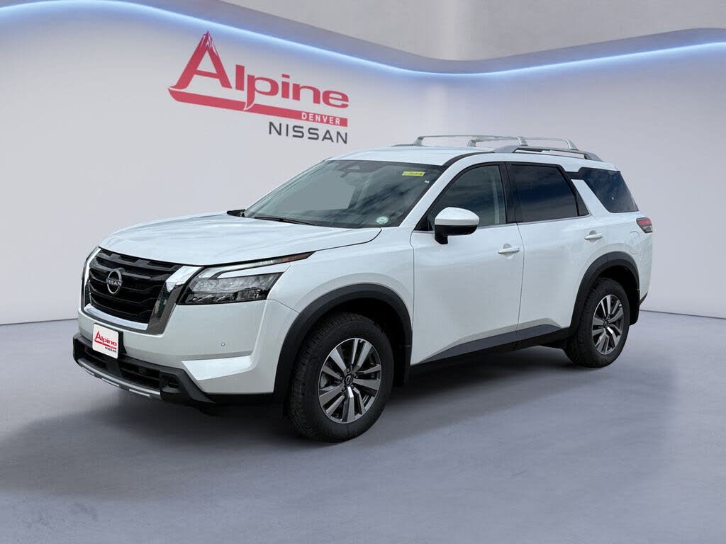 2025 Nissan Pathfinder SL 4WD