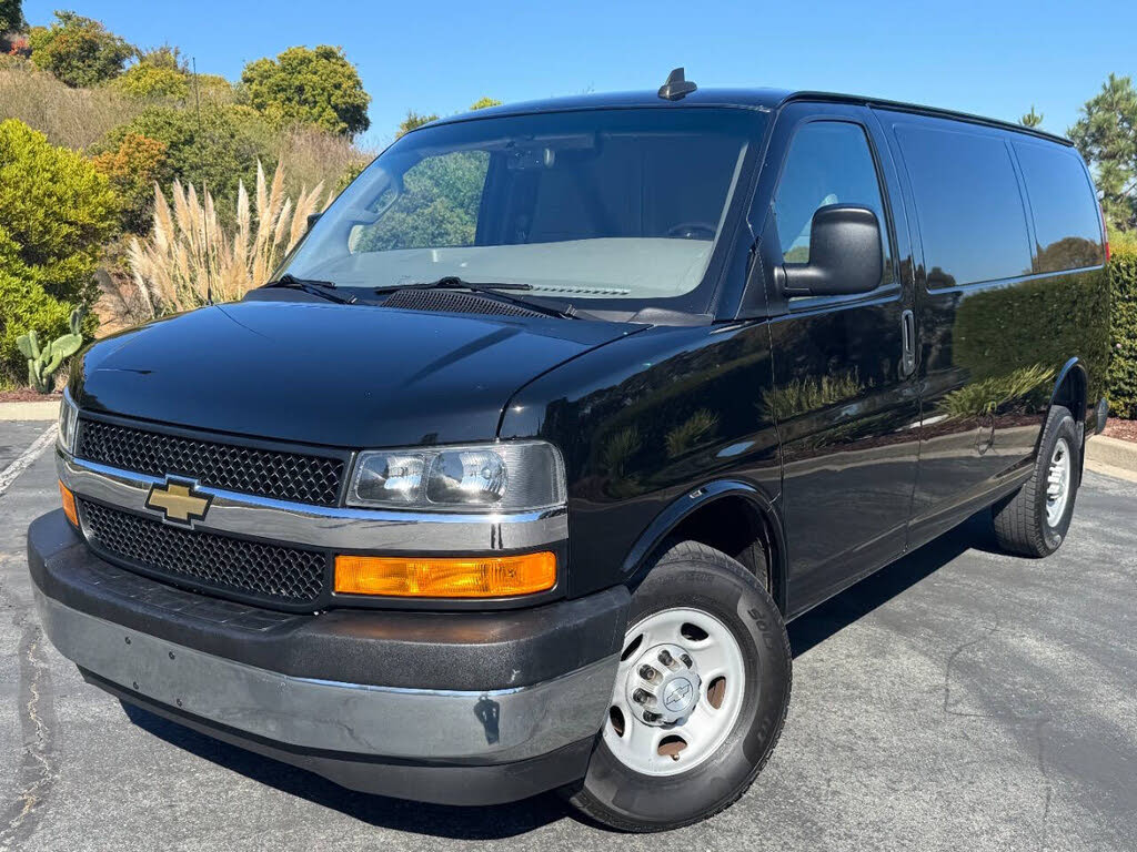 2017 Chevrolet Express Cargo 2500 RWD