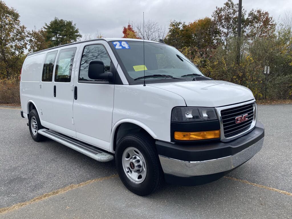 2024 GMC Savana Cargo 2500 RWD