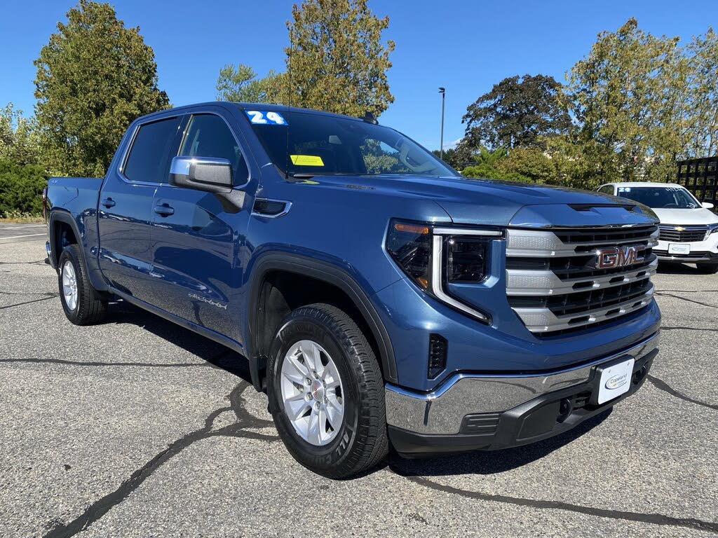 2024 GMC Sierra 1500 SLE Crew Cab 4WD