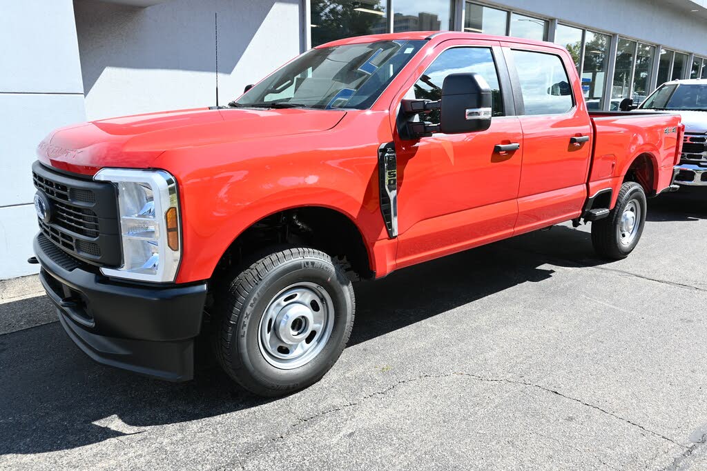 2026 Ford F-250 Super Duty XL Crew Cab 4WD