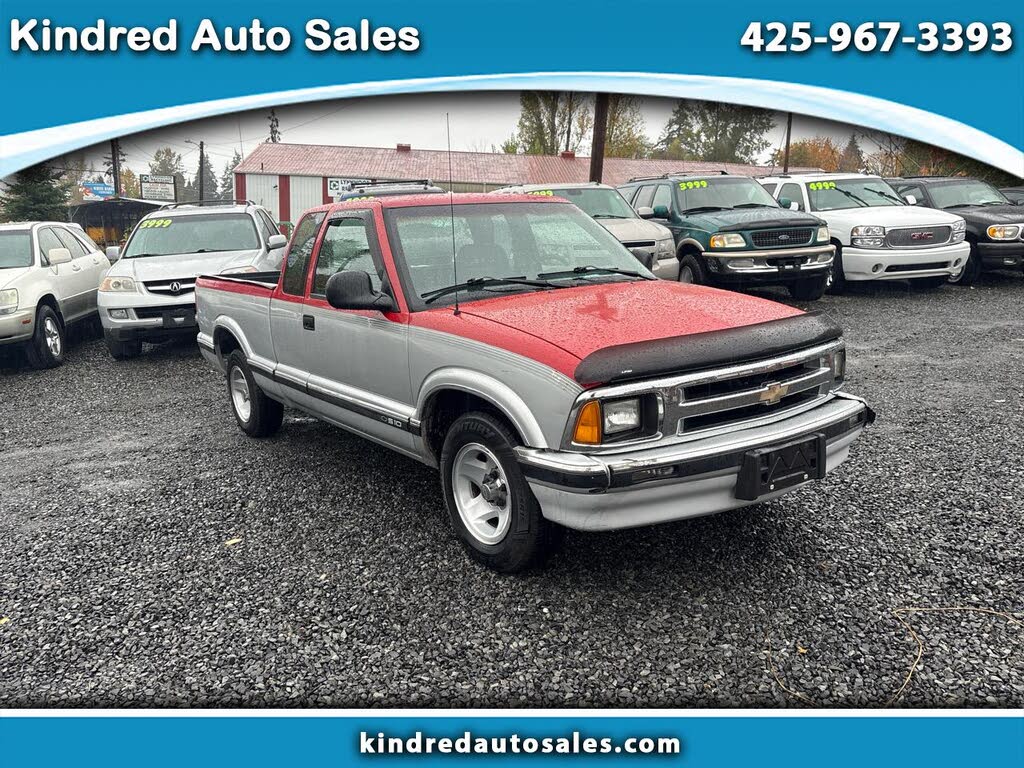 1995 Chevrolet S-10 LS Extended Cab RWD