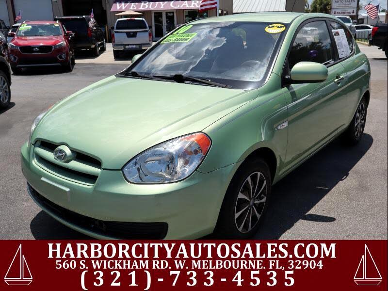 2010 Hyundai Accent GS 2-Door Hatchback FWD