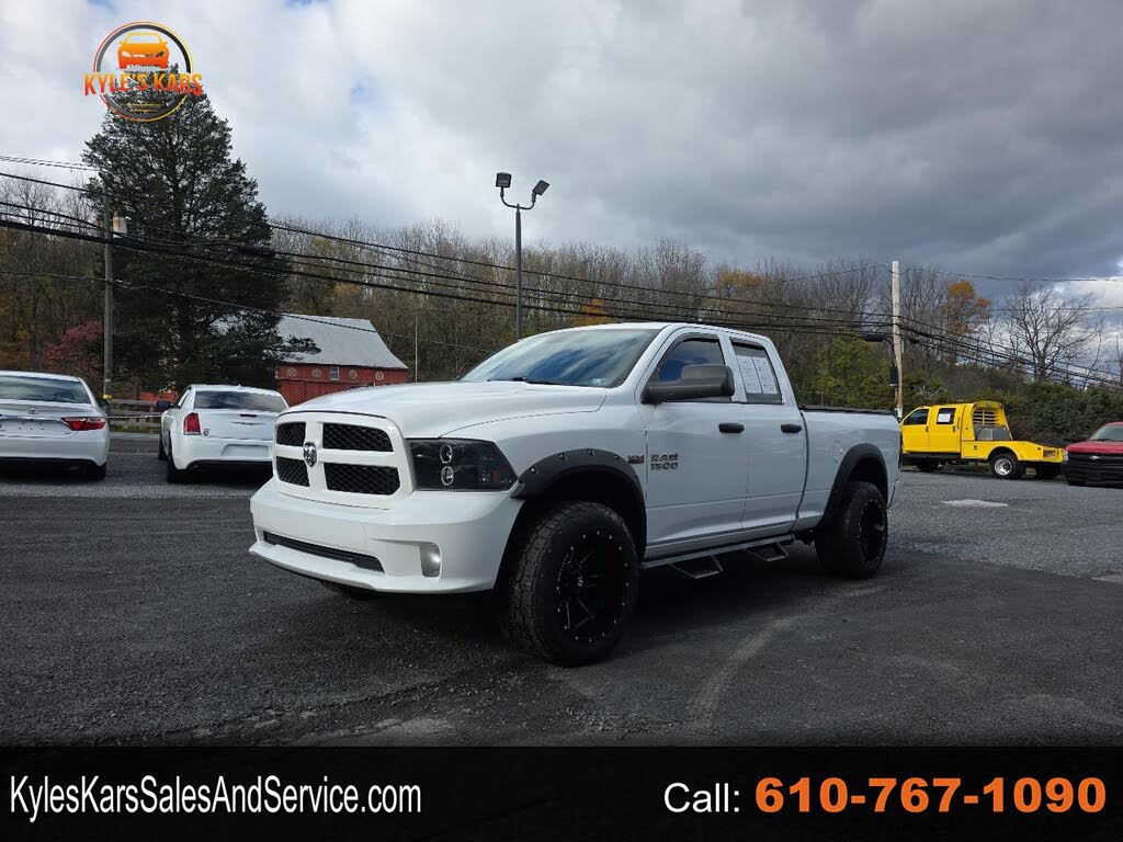 2018 RAM 1500 Express Quad Cab 4WD