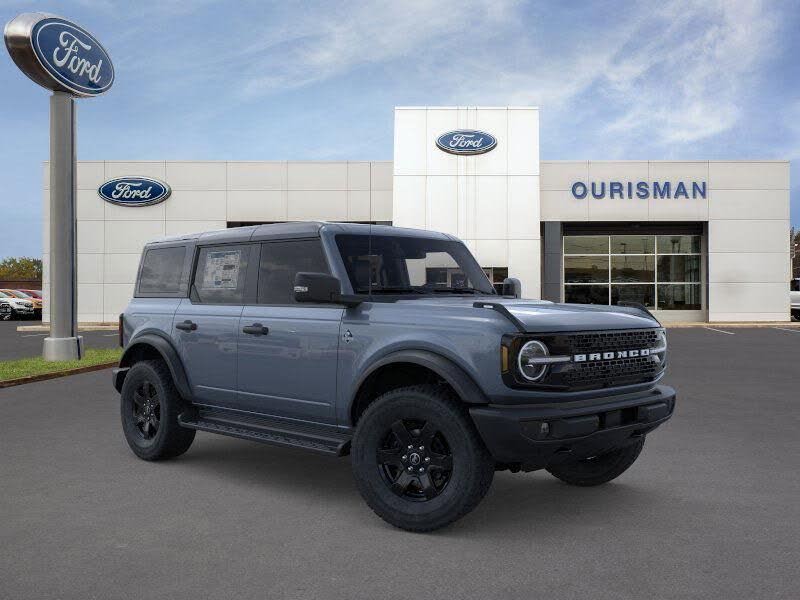 2025 Ford Bronco Outer Banks 4-Door 4WD