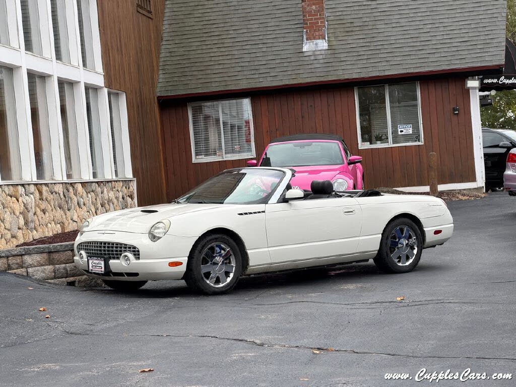 2002 Ford Thunderbird Deluxe RWD