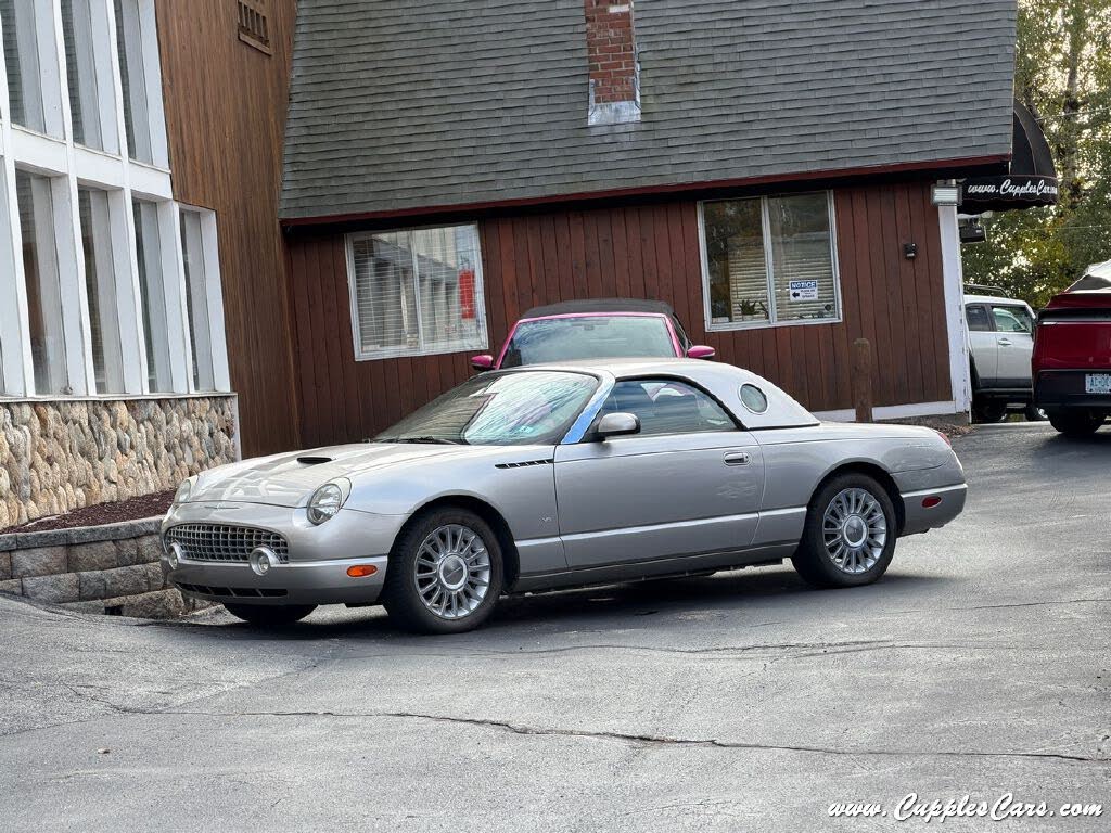 2004 Ford Thunderbird Deluxe RWD