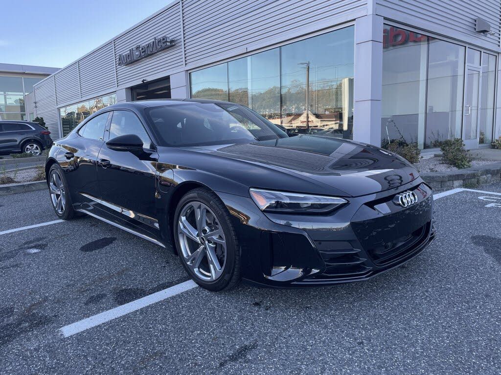 2023 Audi e-tron GT quattro Premium Plus AWD