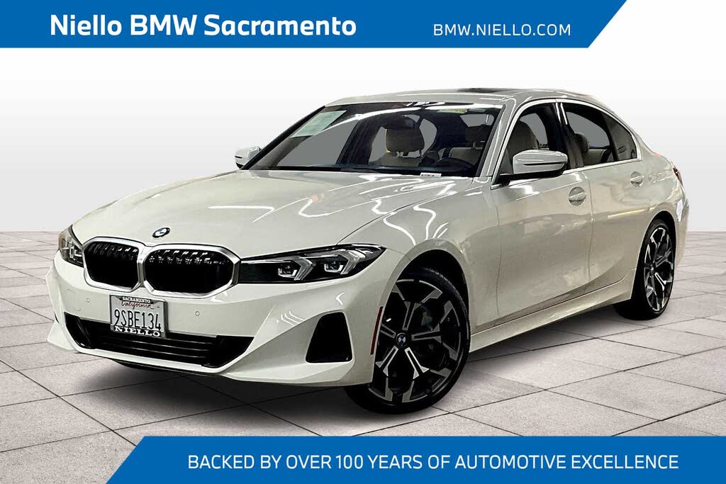 2025 BMW 3 Series 330i RWD