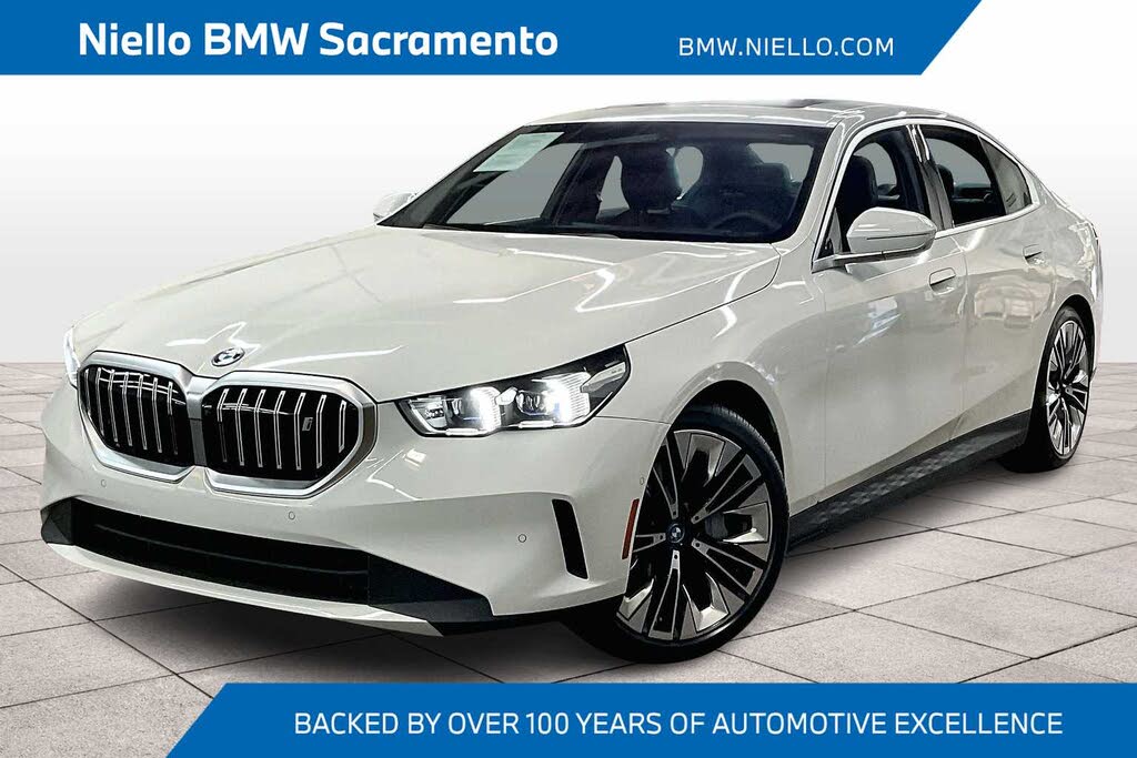 2025 BMW i5 eDrive40 FWD