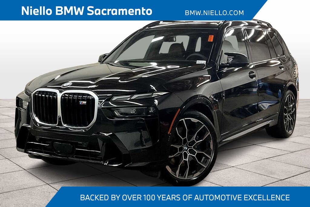 2026 BMW X7 M60i AWD