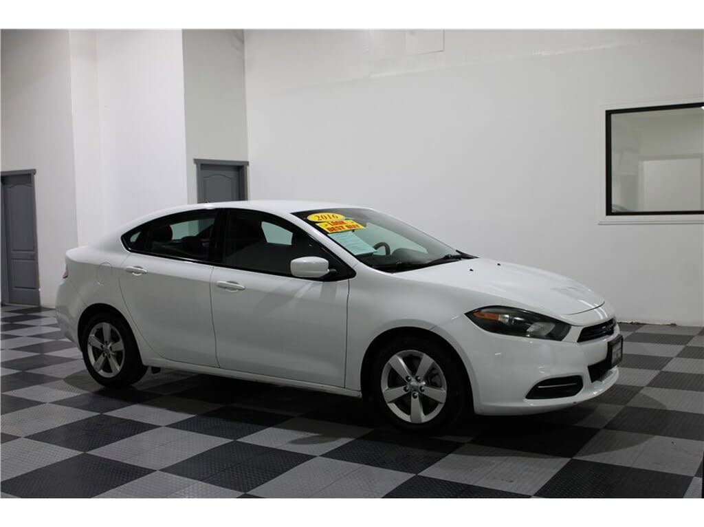 2016 Dodge Dart SXT FWD
