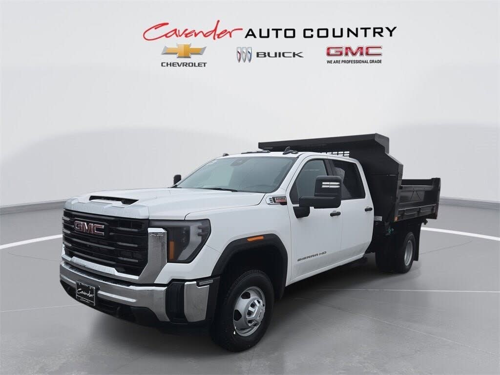 2025 GMC Sierra 3500HD Chassis Pro Crew Cab 4WD