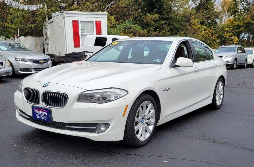 2013 BMW 5 Series 528i xDrive Sedan AWD