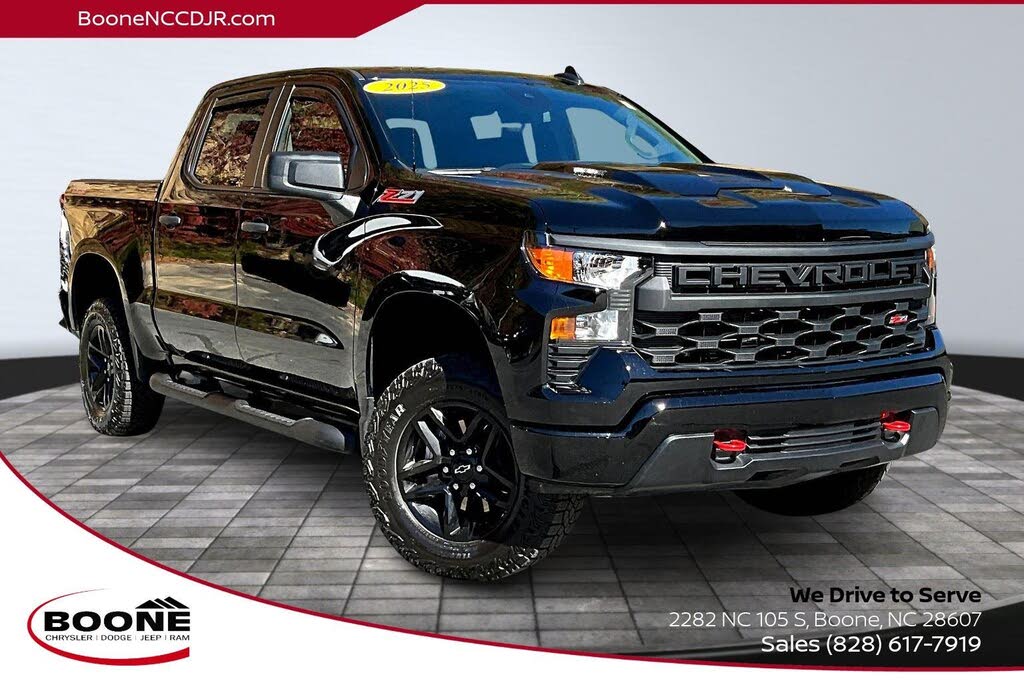 2025 Chevrolet Silverado 1500 Custom Trail Boss Crew Cab 4WD