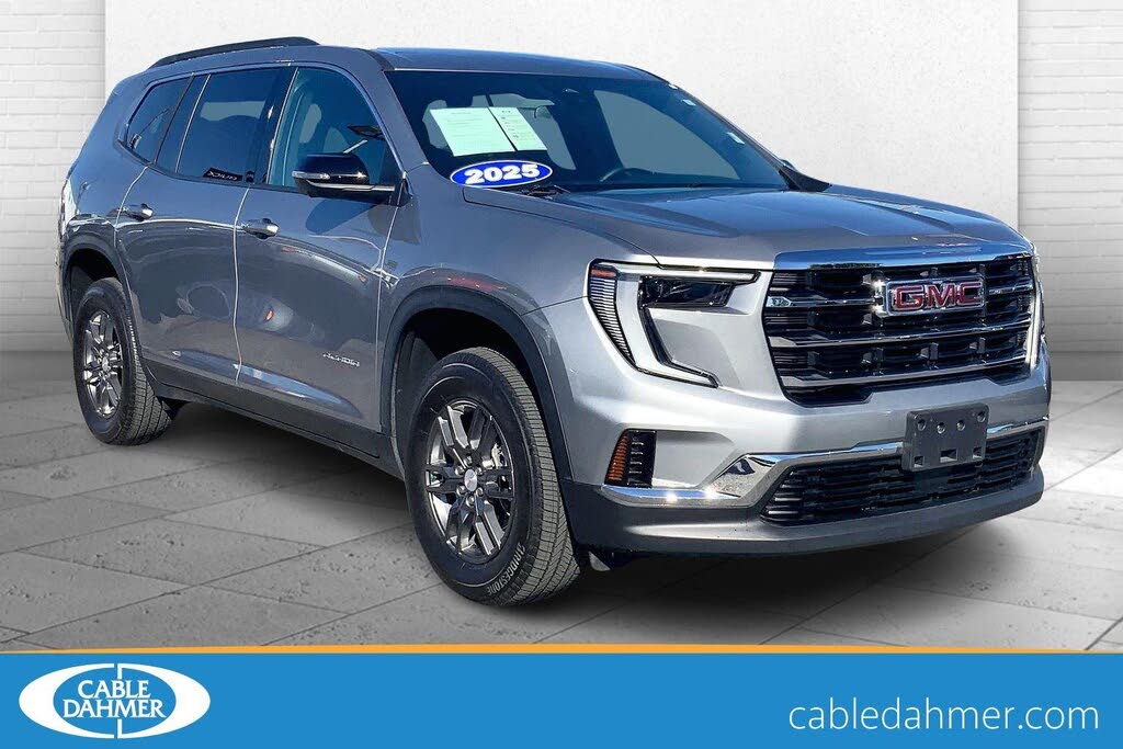2025 GMC Acadia Elevation FWD
