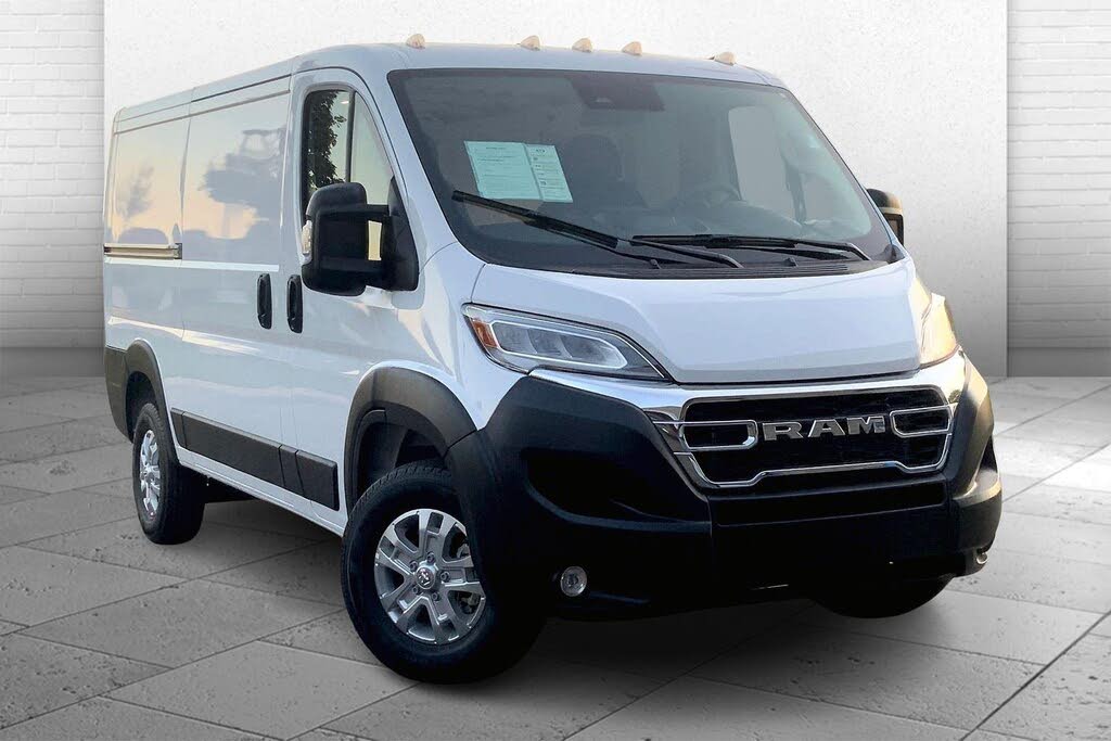2025 RAM ProMaster 1500 SLT 136 Low Roof Cargo Van FWD