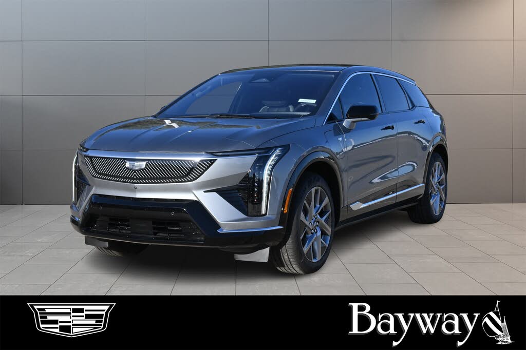 2026 Cadillac OPTIQ Luxury AWD