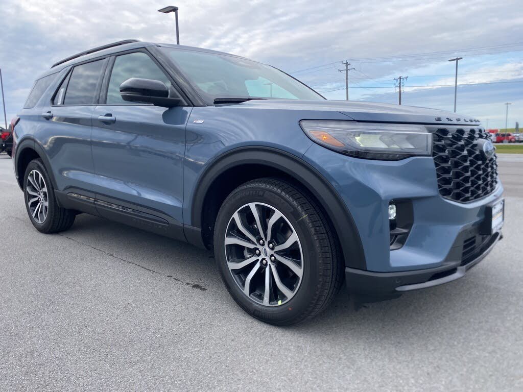 2026 Ford Explorer ST-Line AWD