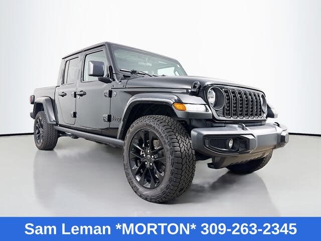 2024 Jeep Gladiator NightHawk Crew Cab 4WD