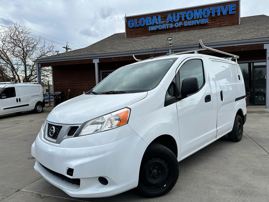 2019 Nissan NV200 S FWD