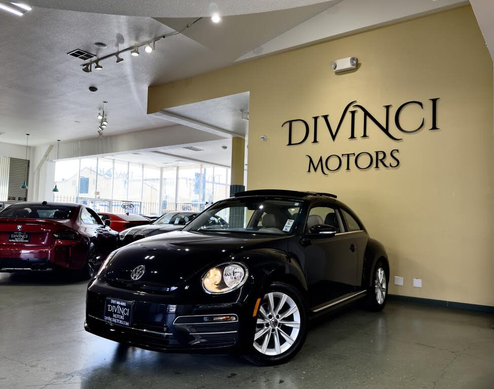 2018 Volkswagen Beetle 2.0T SE Hatchback FWD