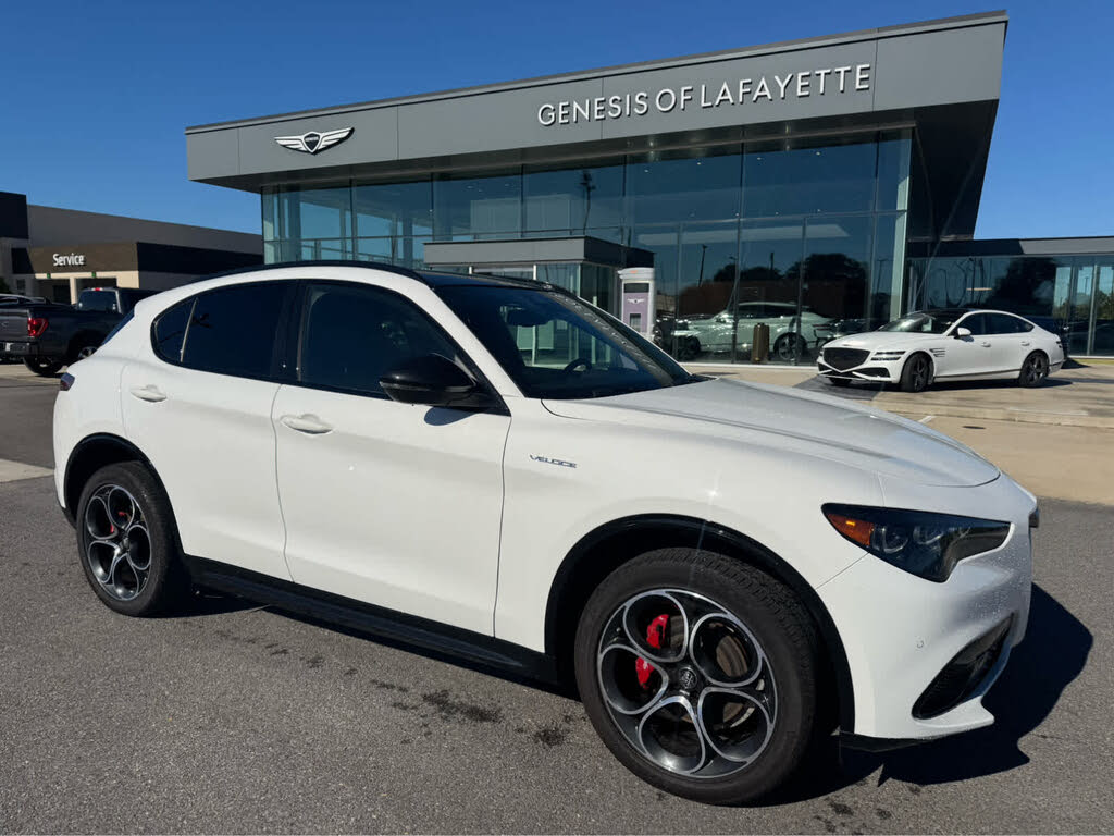 2024 Alfa Romeo Stelvio Veloce AWD