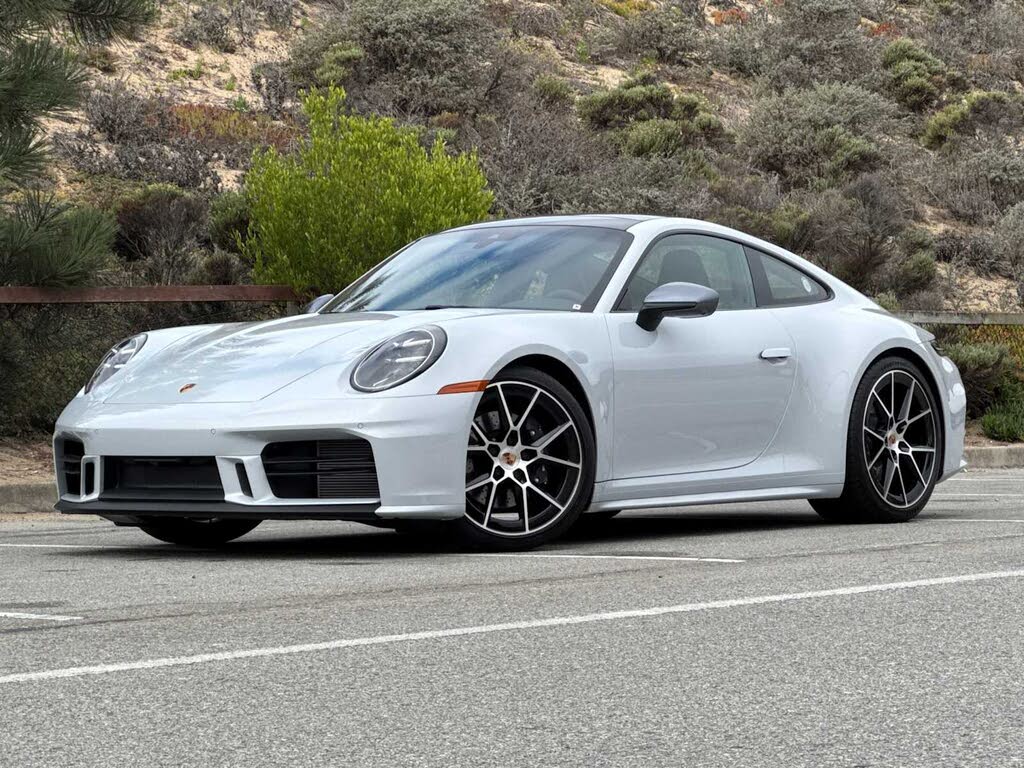 2025 Porsche 911 Carrera T Coupe RWD