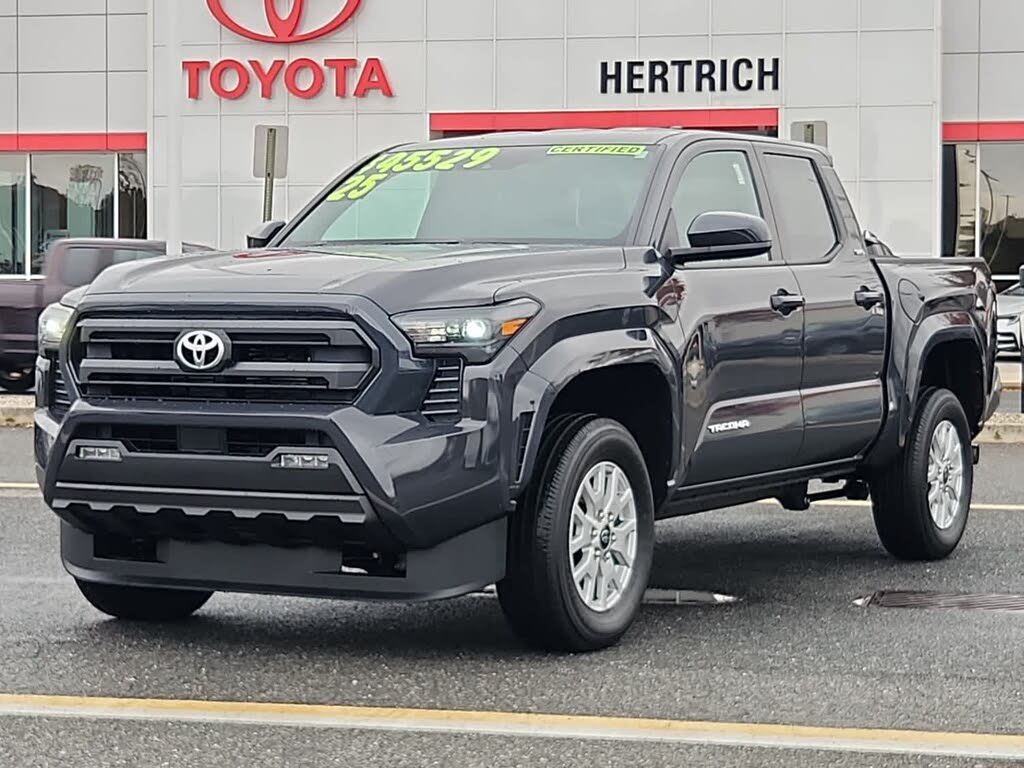 2025 Toyota Tacoma SR5 Double Cab 4WD