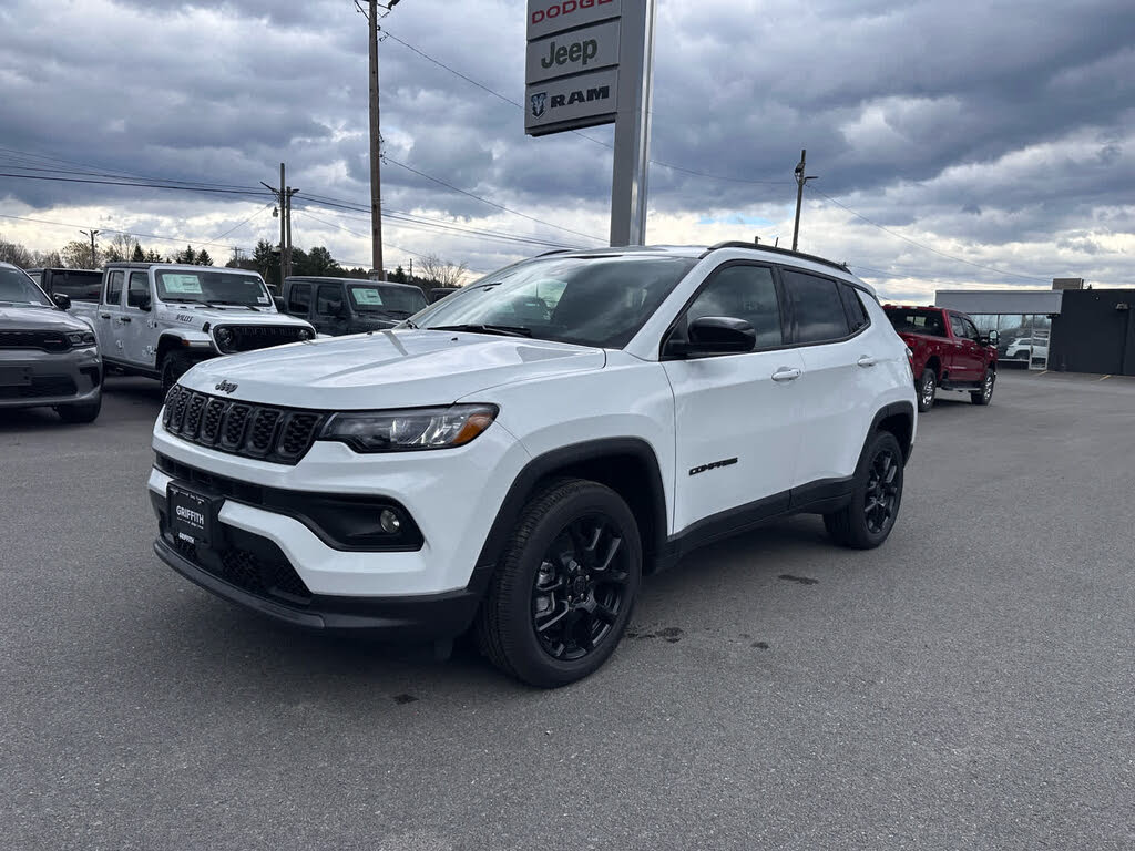 2026 Jeep Compass Latitude Altitude 4WD