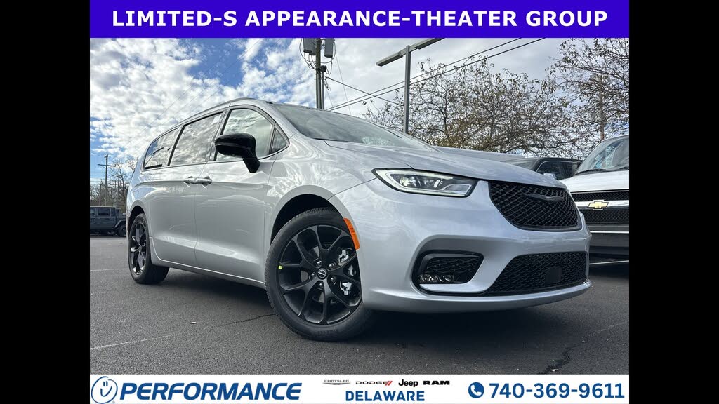 2026 Chrysler Pacifica Limited FWD