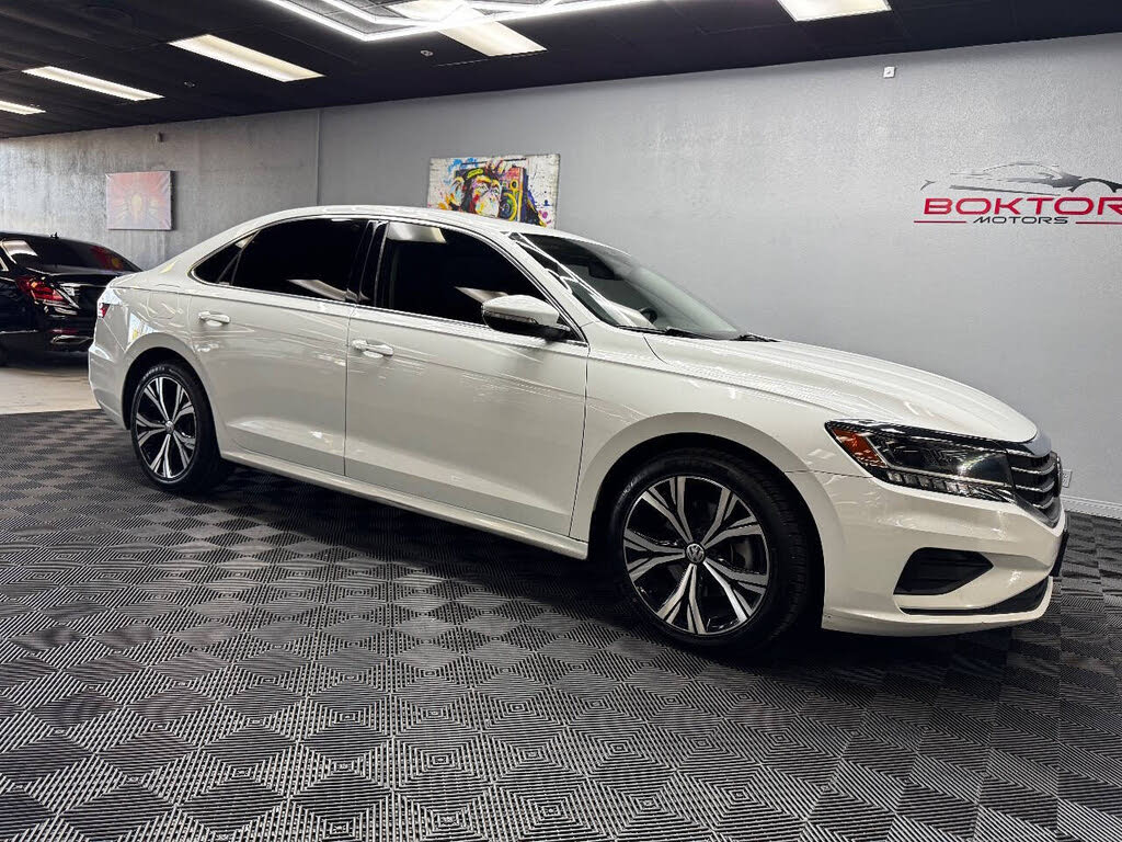 2021 Volkswagen Passat 2.0T SE FWD