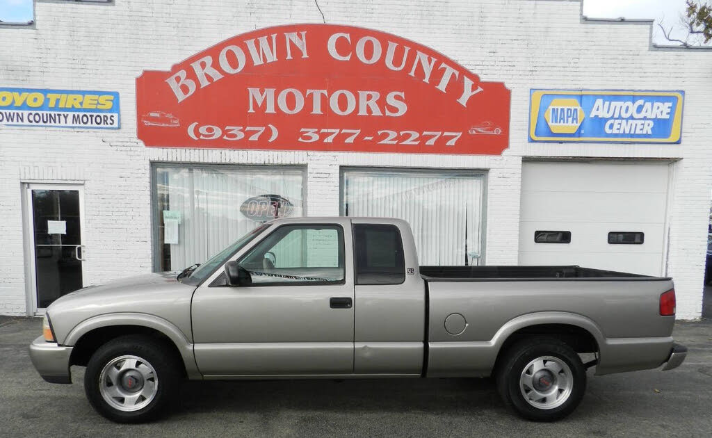 2001 GMC Sonoma SLS Extended Cab Short Bed 2WD