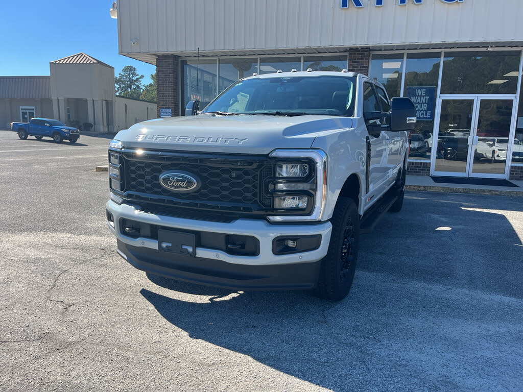 2026 Ford F-250 Super Duty Lariat Crew Cab 4WD