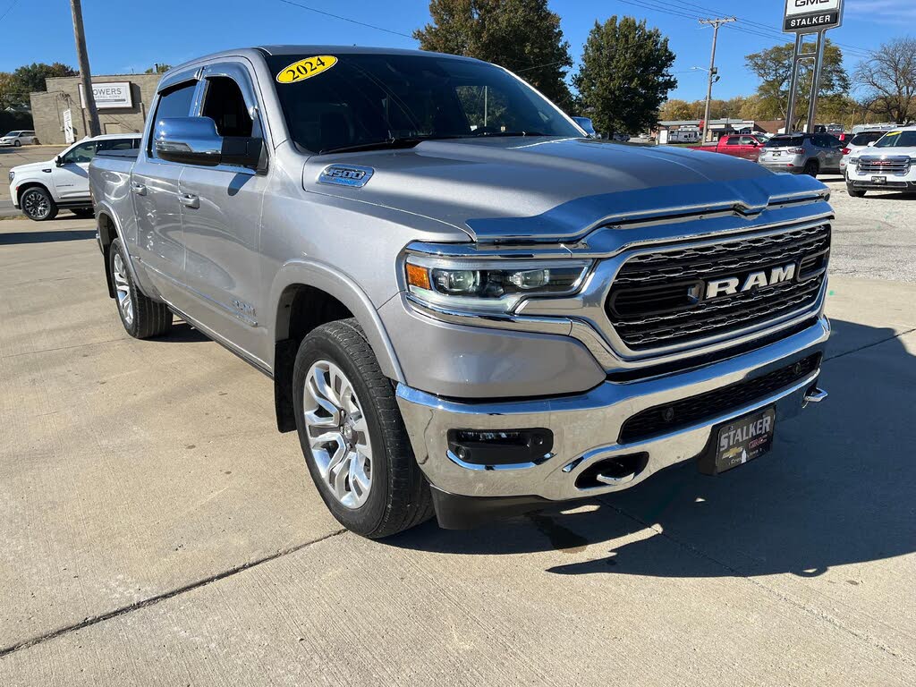 2024 RAM 1500 Limited Crew Cab 4WD