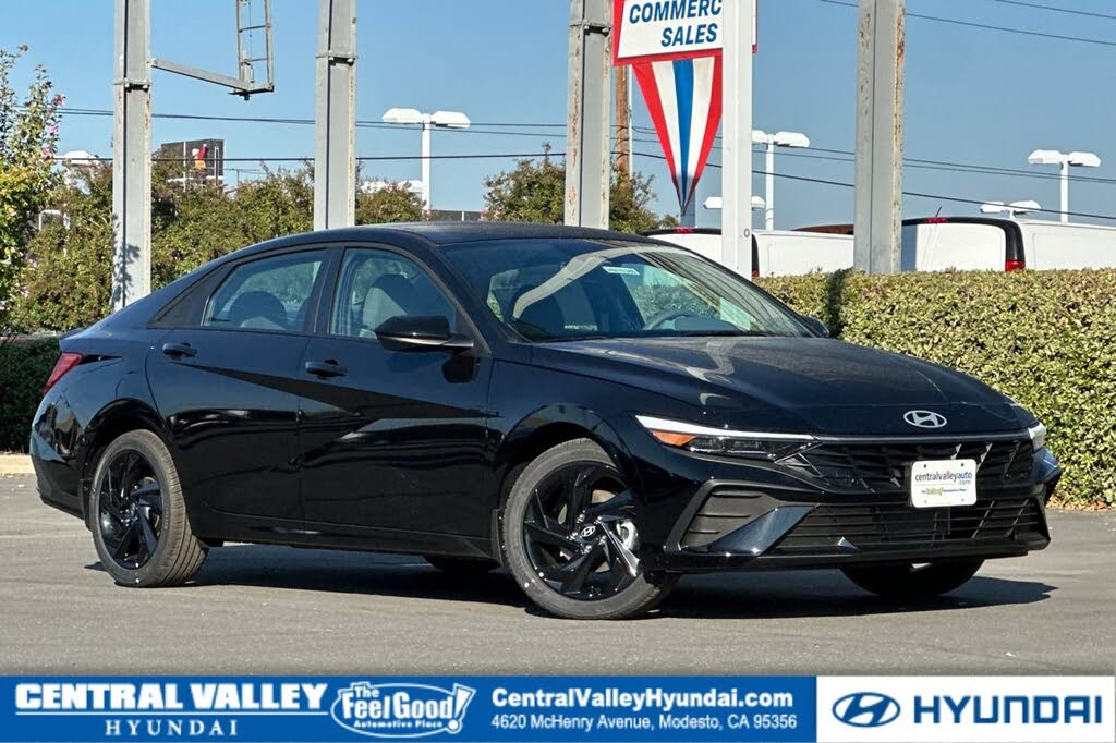 2026 Hyundai Elantra SEL Sport FWD