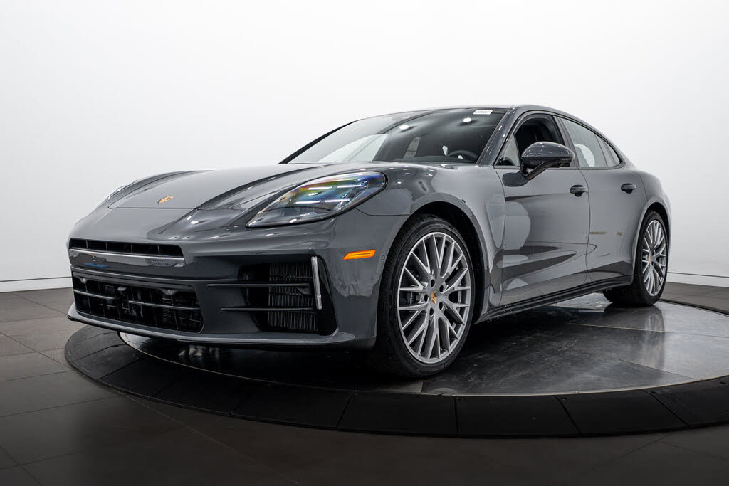 2026 Porsche Panamera 4 AWD