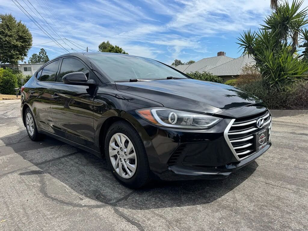 2017 Hyundai Elantra SE FWD