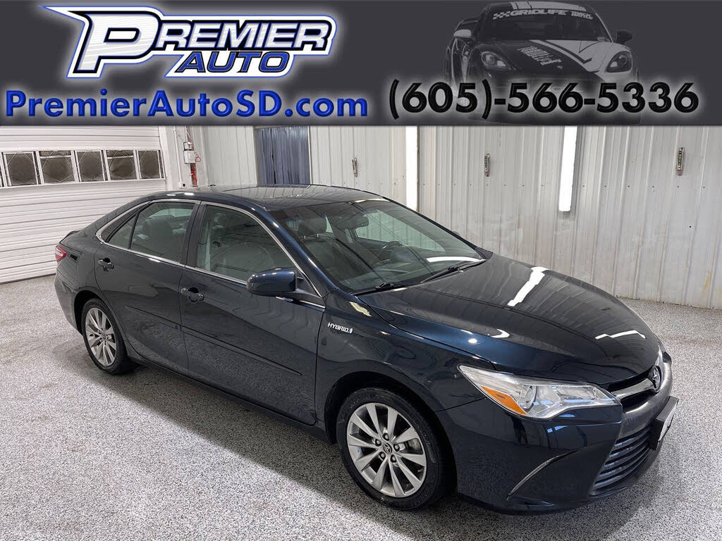 2016 Toyota Camry Hybrid XLE FWD