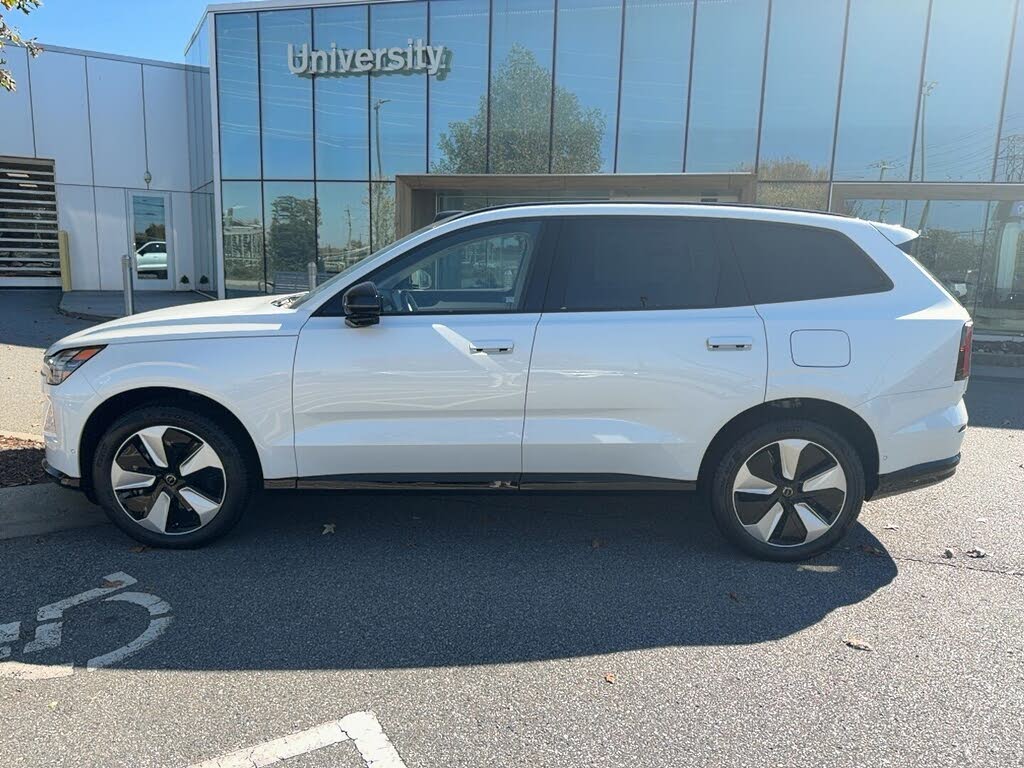 2025 Volvo EX90 Twin Performance Plus 7-Passenger eAWD