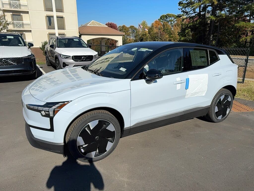 2026 Volvo EX30 Twin Plus eAWD