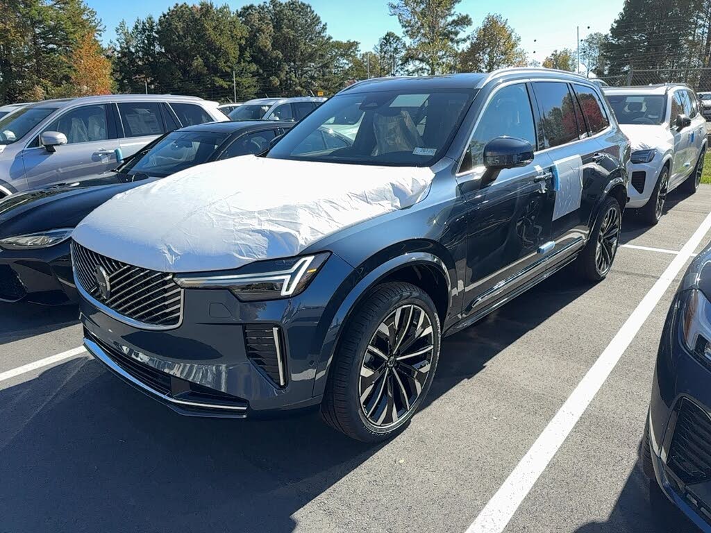 2026 Volvo XC90 B6 Plus 7-Passenger AWD