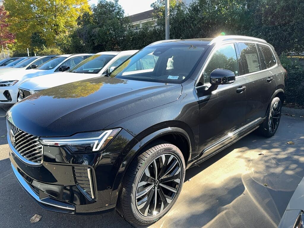 2026 Volvo XC90 B6 Plus 7-Passenger AWD